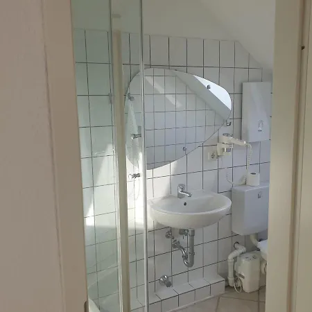 45 M² Maisonette-Wohnung In Uni-/Hauptbahnhofnaehe Duisburg Exterior photo